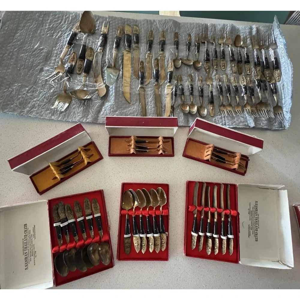 VINTAGE S. Samran Thailand Co BRASS/BRONZE FLATWARE MADE IN THAILAND 65 pieces‎